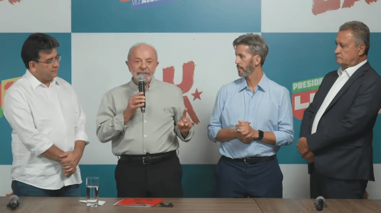 PL terá que mostrar se tem coragem de votar a 6x1, diz Lula PL terá que mostrar se tem coragem de votar a 6x1, diz Lula