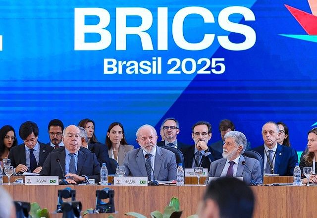 "Nesse momento de crise, nossa responsabilidade histórica é buscar soluções construtivas e equilibradas", disse Lula | Reprodução/TV Brasil