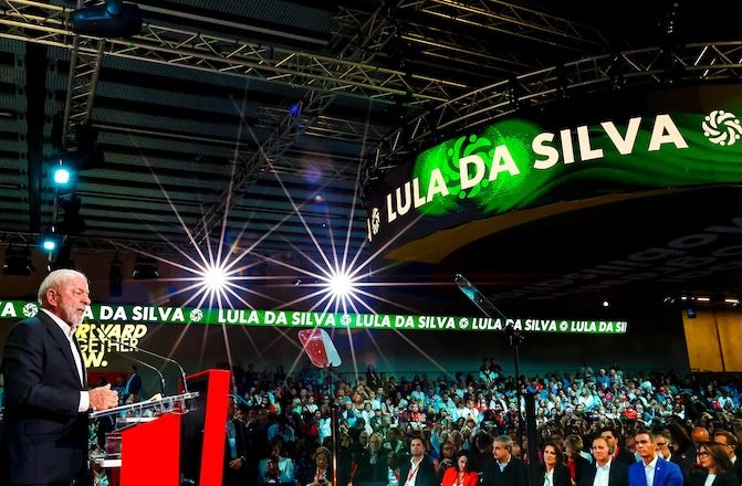 Lula faz mea culpa em recado a governos de esquerda: “Nos tornamos o sistema”