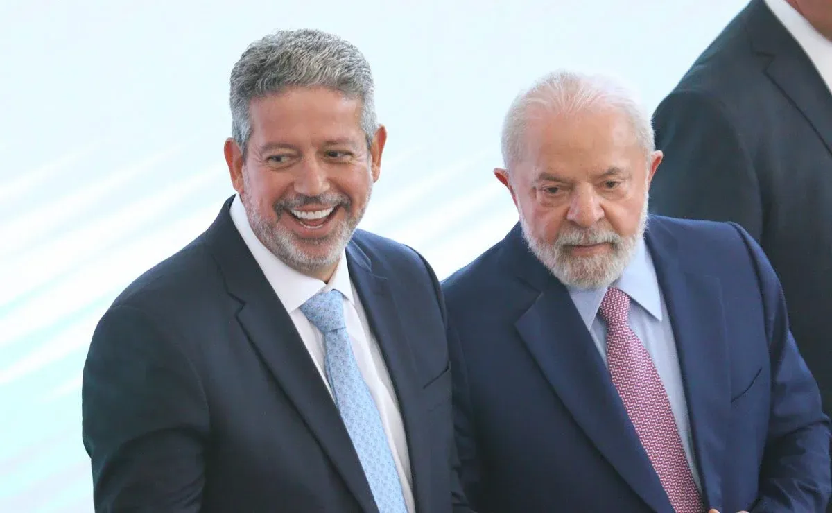 Lira pressiona Câmara para a votação de projeto que impede delação premiada de presos