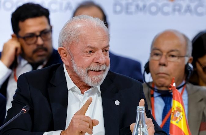 Na Espanha, Lula volta a defender regulação global de plataformas e a criticar inação da ONU Na Espanha, Lula volta a defender regulação global de plataformas e a criticar inação da ONU