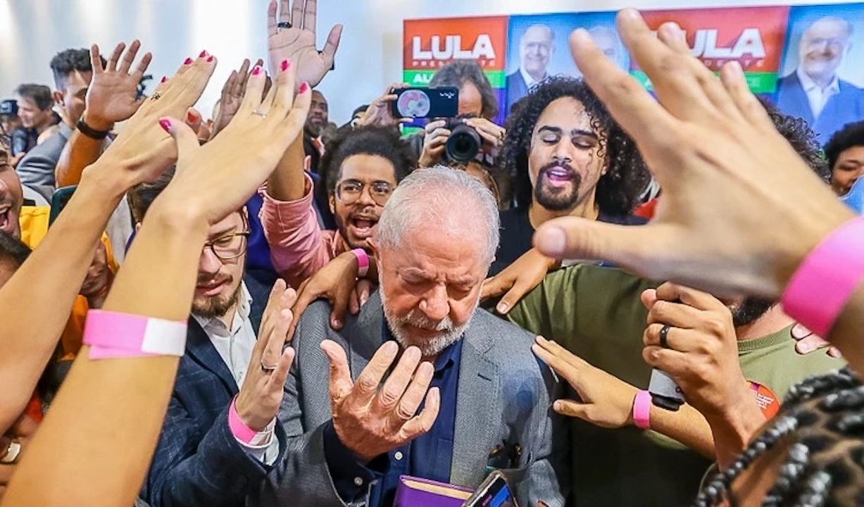 Lula atende a pedidos e faz nova “Carta aos Evangélicos” 