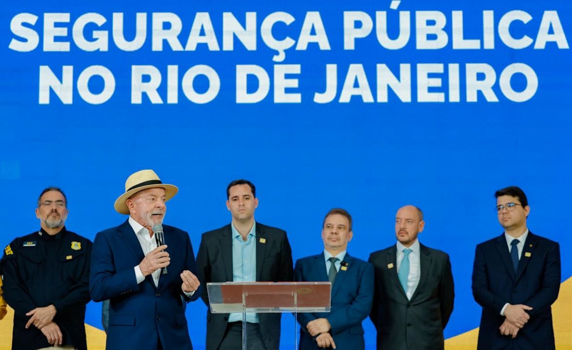 Lula rebate Trump e diz que facções não são "terroristas” Lula rebate Trump e diz que facções não são "terroristas”