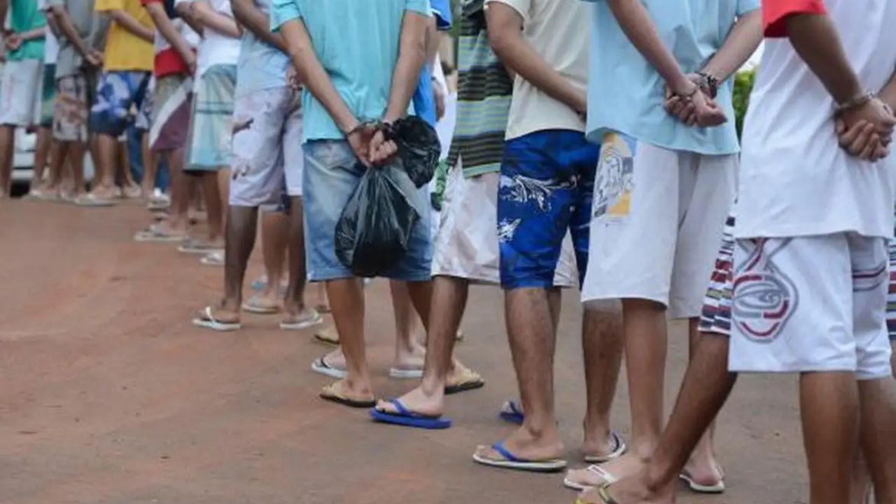 Imagem da notícia: Advogado diz que PEC da maioridade penal é ineficaz Imagem da notícia: Advogado diz que PEC da maioridade penal é ineficaz
