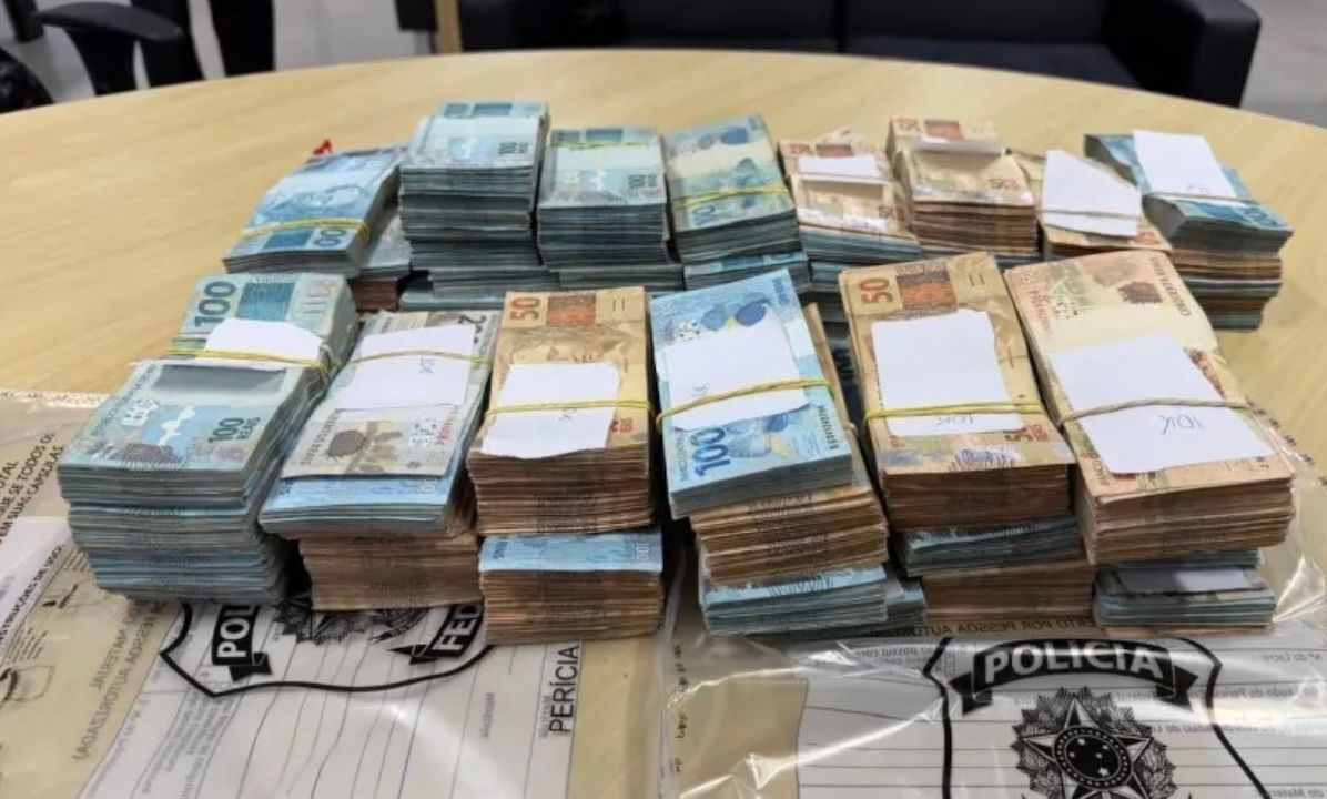 PF apreende R$ 510 mil em mala de ex-candidata do PSD PF apreende R$ 510 mil em mala de ex-candidata do PSD