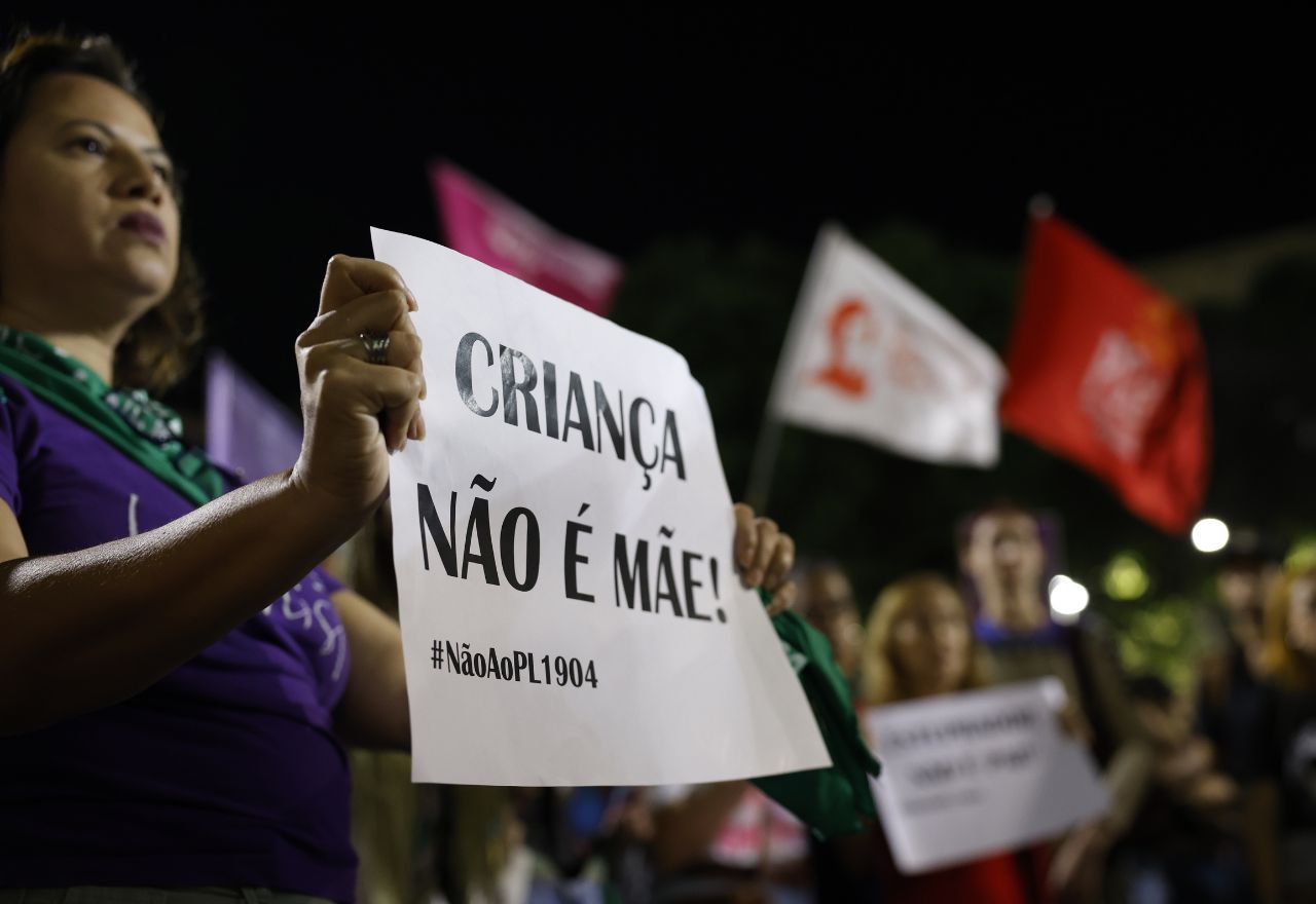 PL do aborto: buscas pelo autor disparam desde votação na Câmara PL do aborto: buscas pelo autor disparam desde votação na Câmara
