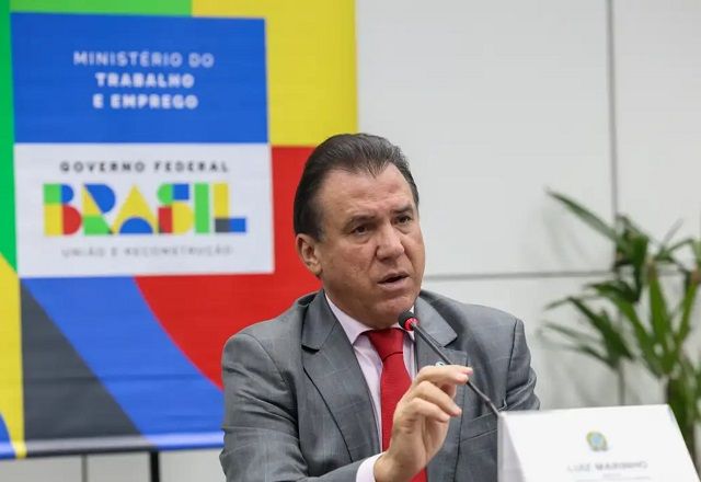 Governo fiscalização empresas igualdade salarial