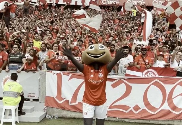 Mulher mascote Inter