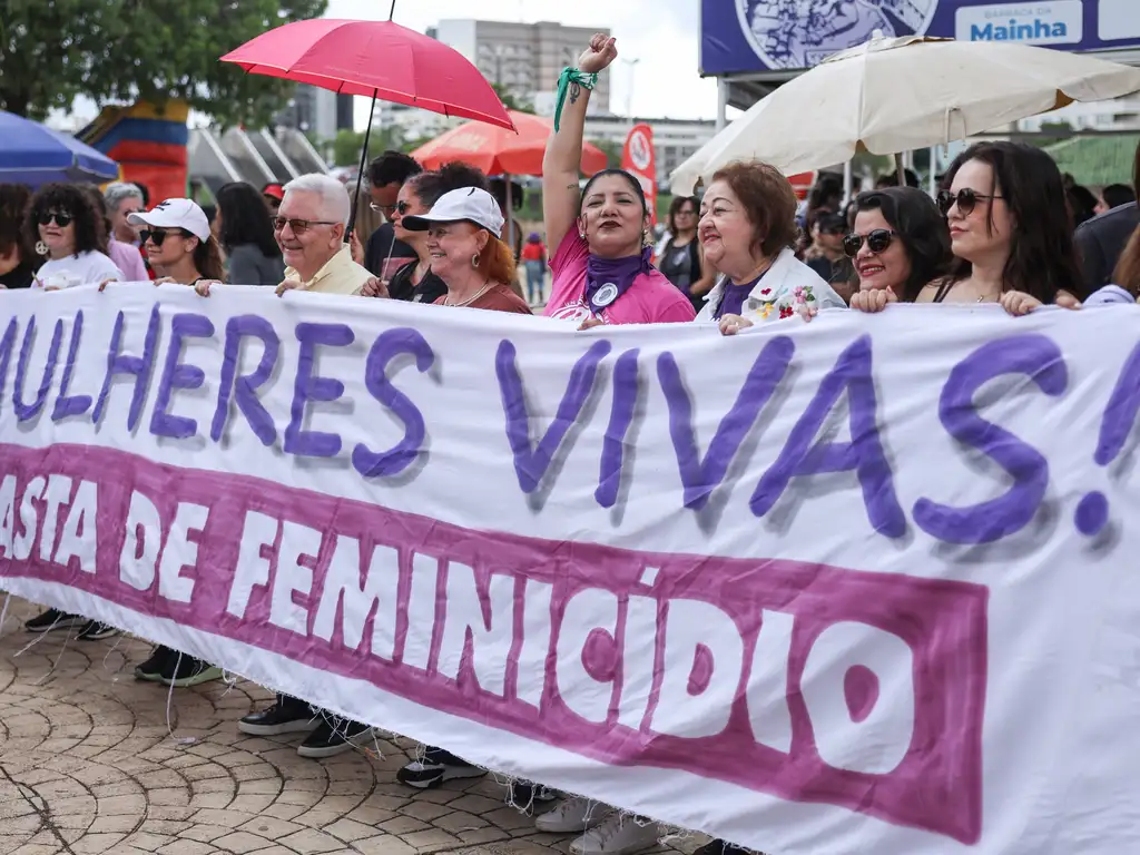 Mobilização reúne manifestantes contra o feminicídio em São Paulo e 24 Estados