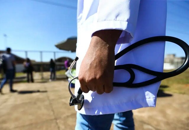 Médicos que descumprirem as exigências trazidas por resolução poderão ser alvo de sanções por parte dos Conselhos Regionais de Medicina | Marcelo Camargo/Agência Brasil