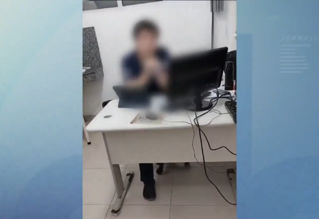 Ainda na consulta, a mãe da criança rebateu os argumentos: "Onde você está estudando, pelo amor de Deus!" | Reprodução