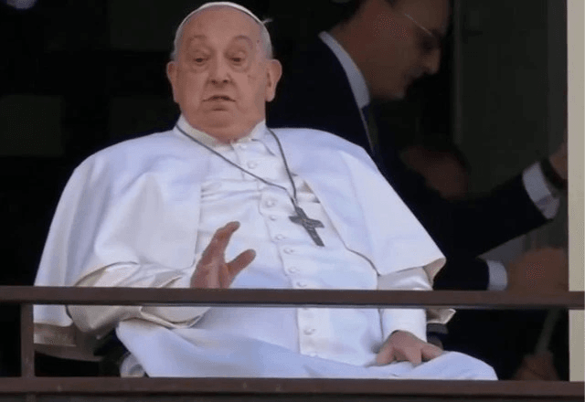 Primeira aparição do Papa Francisco após período de internação | Reprodução
