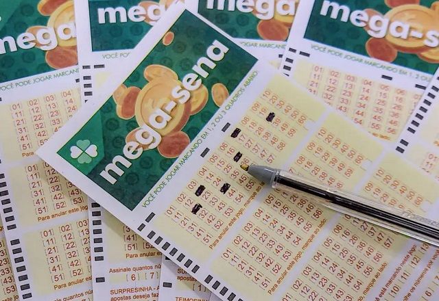 Mega-Sena: ninguém acerta as seis dezenas e prêmio acumula para R$ 48 milhões; veja os números 