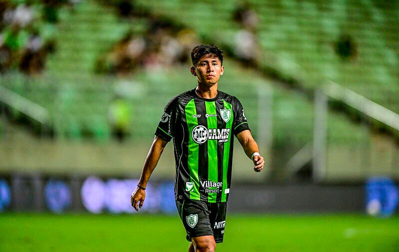 Miguelito é meio-campista do América-MG | Mourão Panda/América-MG