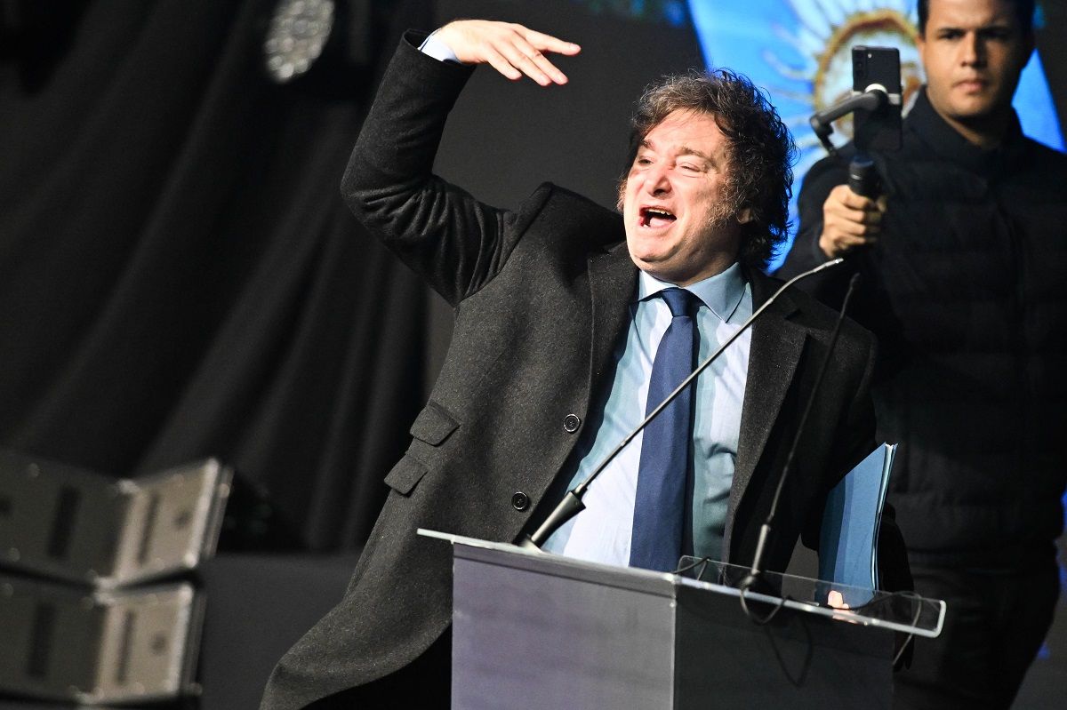 Milei anuncia substituto de chefe de gabinete investigado