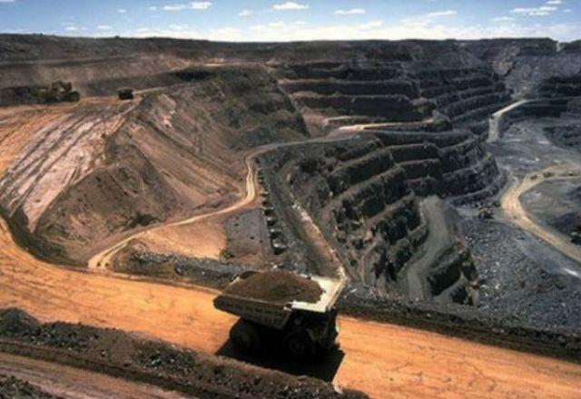 mineração de carvão em Moçambique