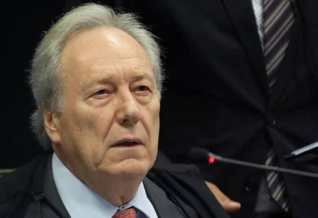 Compra de vacinas contra covid será julgada pelo Supremo em dezembro