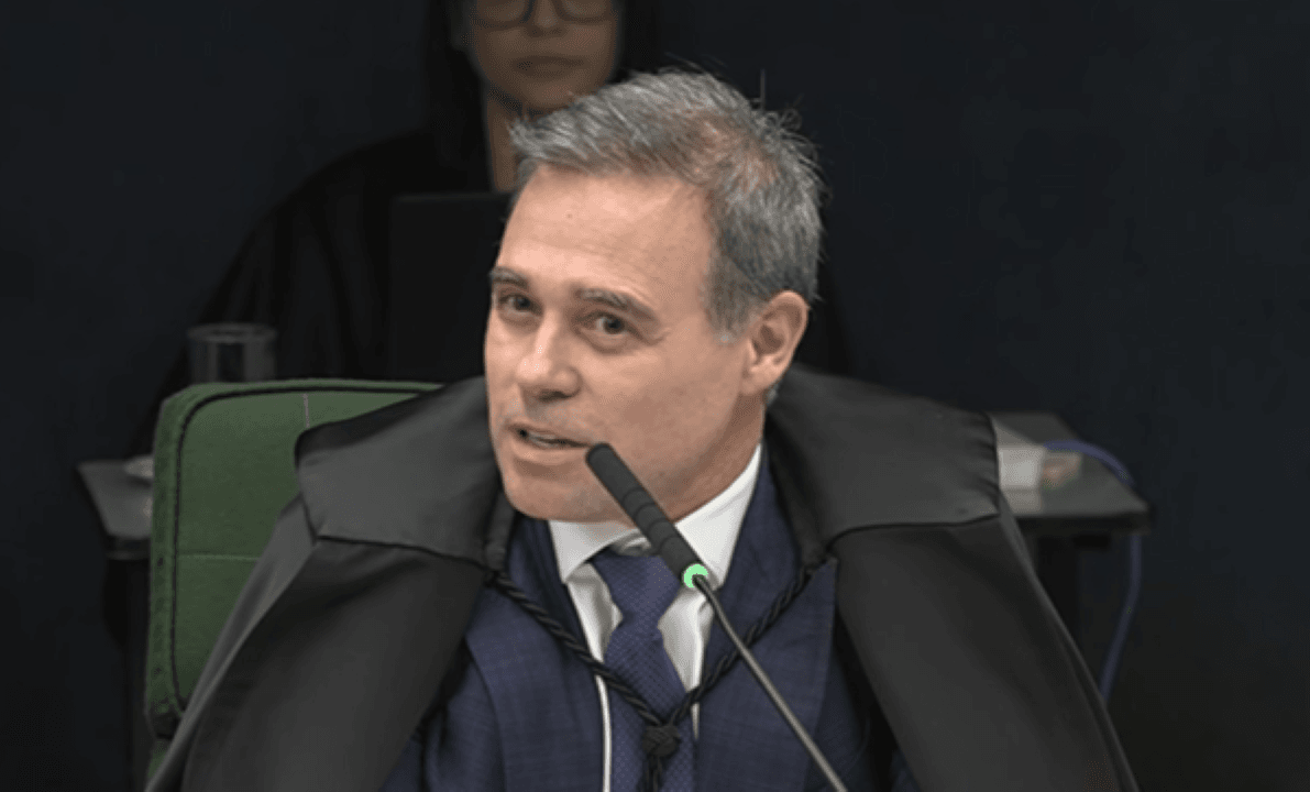 Imagem da notícia: Mendonça rebate Gilmar: "Não estamos a julgar Lava Jato" Imagem da notícia: Mendonça rebate Gilmar: "Não estamos a julgar Lava Jato"