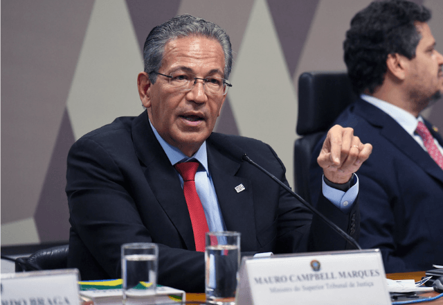 Na imagem, o ministro Campbell Marques em sabatina na CCJ do Senado na quarta (19) | Reprodução Gustavo Lima/STJ
