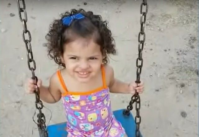 Tiro que atingiu menina de 2 anos no Rio partiu de criminosos que assaltavam na região