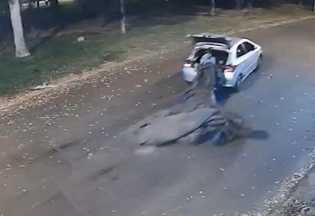 Polícia identifica suspeitos de matar e arrastar corpo em lona