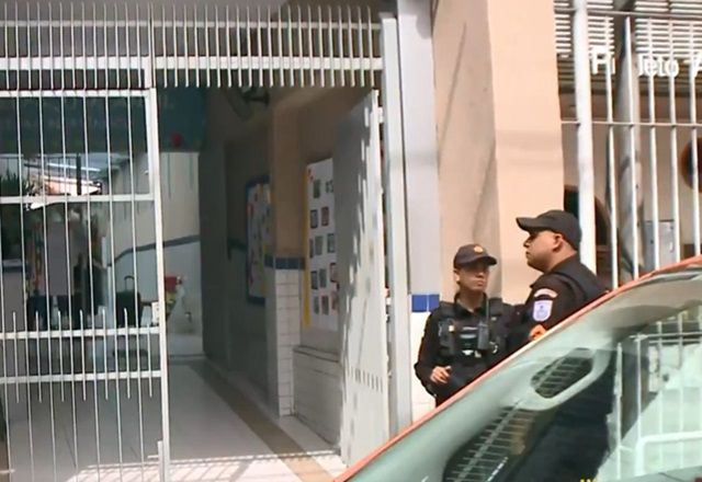 Porteiro de escola morre durante assalto dentro do colégio 