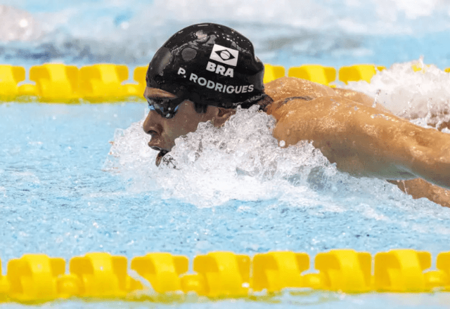 Nadador Phelipe Rodrigues durante prova pelo Mundial de Manchester 2023 | Foto: Ale Cabral / CPB