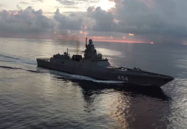 Navios de guerra russos deixam Cuba após realização de exercícios militares Navios de guerra russos deixam Cuba após realização de exercícios militares
