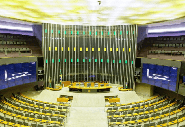 Câmara tem até o dia 30 de junho para decidir a redistribuição dos deputados / Divulgação