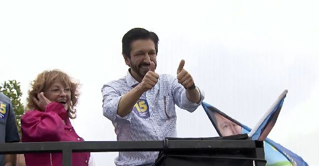 Ricardo Nunes visita zona leste de São Paulo no último dia de campanha