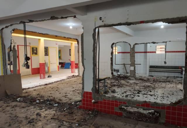 obras na sala de aula da creche de Saudades em Santa Catarina