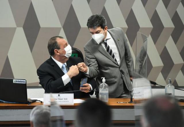 CPI da Covid convoca representantes do Facebook e Twitter