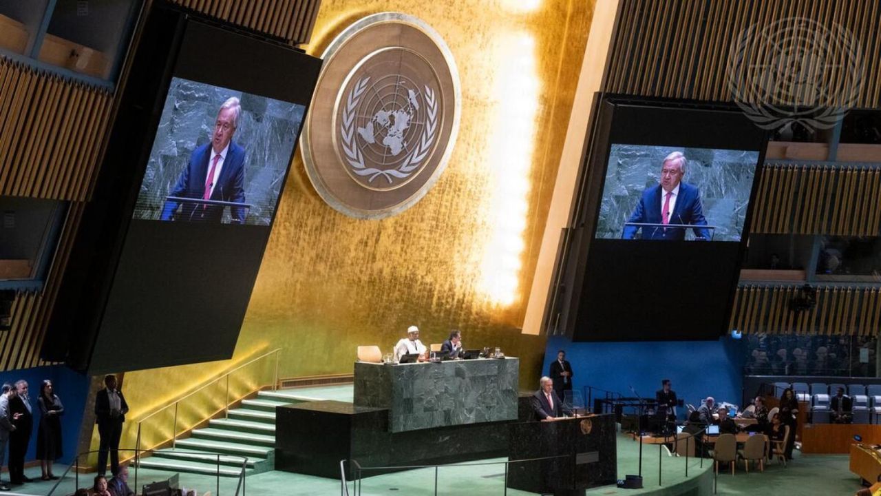 António Guterres, secretário-geral da ONU, discursa na primeira reunião plenária da 79ª Sessão da Assembleia Geral, em 10 de setembro de 2024 | ONU/Eskinder Debebe
