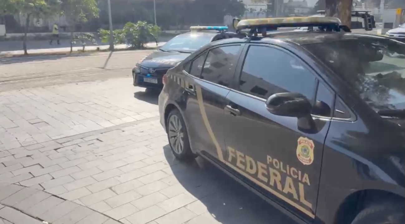 Operação da PF no RJ mira quadrilha que movimentou R$ 350 mi