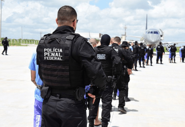  A medida é padrão da Diretoria do Sistema Penitenciário Federal (DISPF), que visa enfraquecer a rede de comunicação das organizações criminosas
