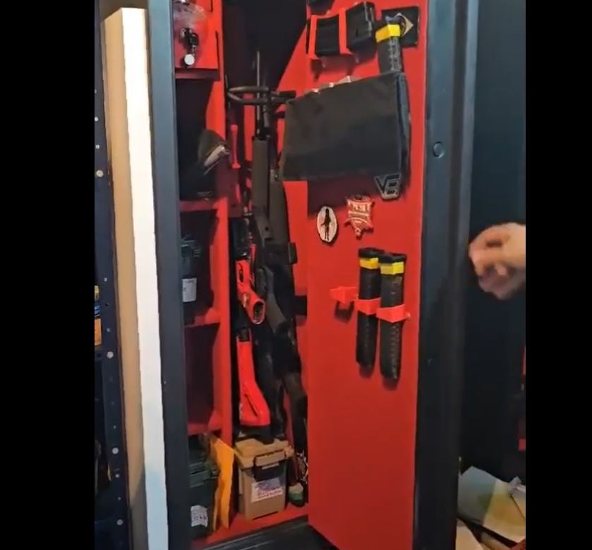 Armamentos apreendidos na operação. (Divulgação/PF)