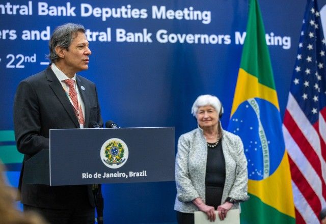 Fernando Haddad ao lado da secretária do Tesouro dos Estados Unidos | MF/Diogo Zacarias
