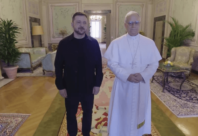 O presidente da Ucrânia, Volodymyr Zelensky, encontra o papa Leão XIV em Castel Gandolfo | Divulgação/Vaticano 