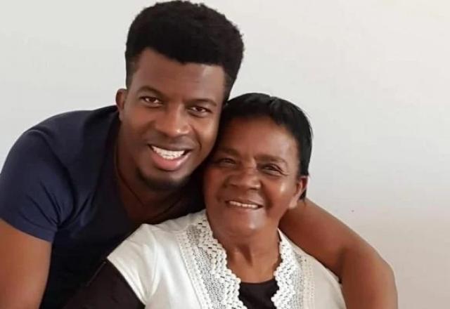 pastora ao lado do filho delino marçal