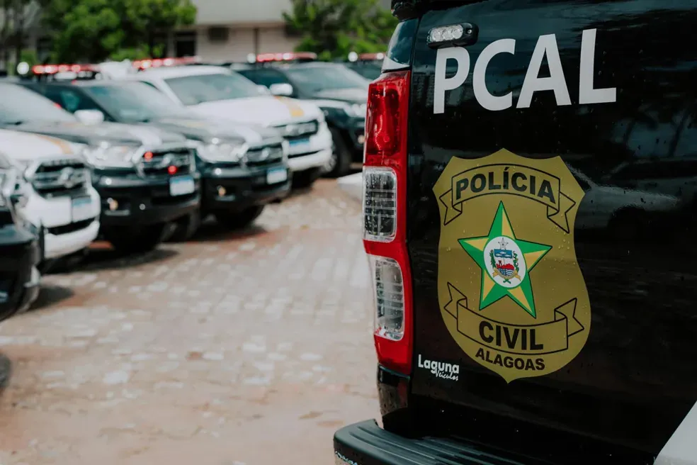 Operação contra o tráfico de drogas e lavagem de dinheiro cumpre mandatos em 17 estados
