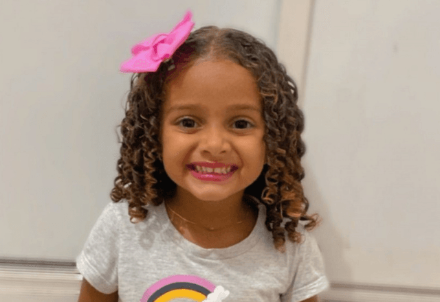Pérola sofre acidente em creche e é internada em estado grave / Reprodução SBT