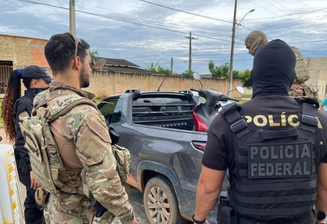 Polícia Federal realiza operação contra quadrilha golpista que oferecia falsos investimentos em cooperativa de crédito | SBT