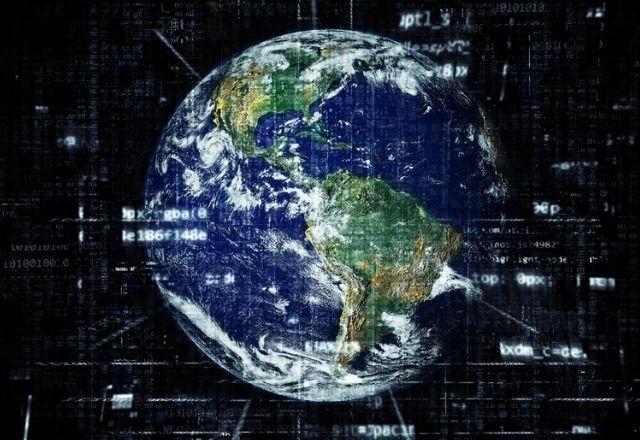 planeta terra cercada de alta tecnologia