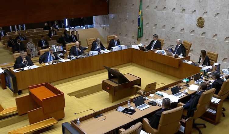 Fachin adia julgamento sobre suspensão dos penduricalhos para 25 de março 