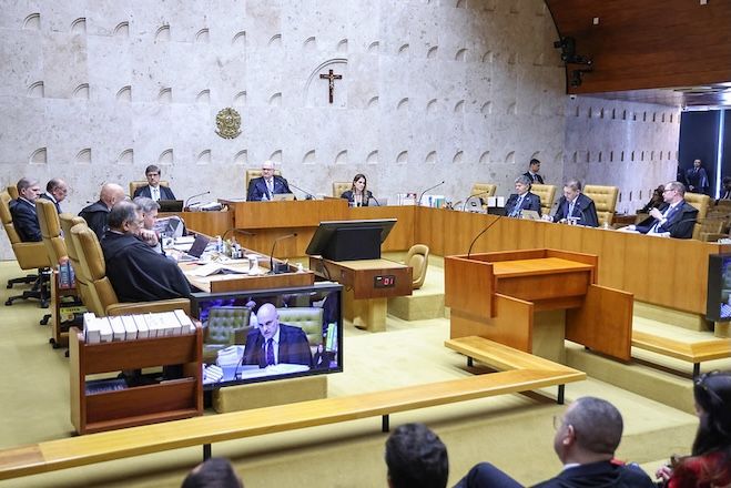 STF cria regras para penduricalhos e prevê economizar R$ 7,3 bi por ano STF cria regras para penduricalhos e prevê economizar R$ 7,3 bi por ano