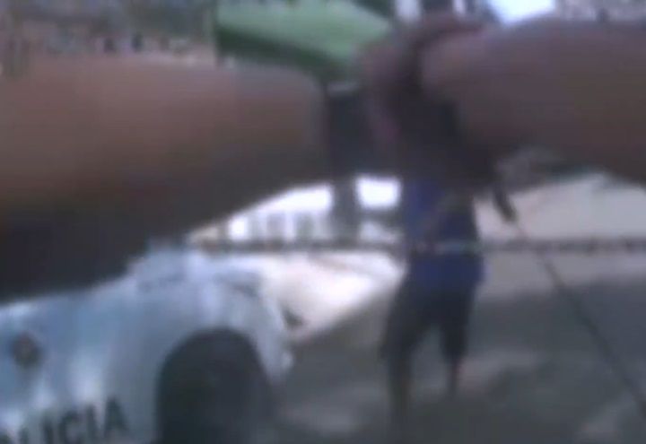 PM atira e mata homem em surto; vítima estava com martelo