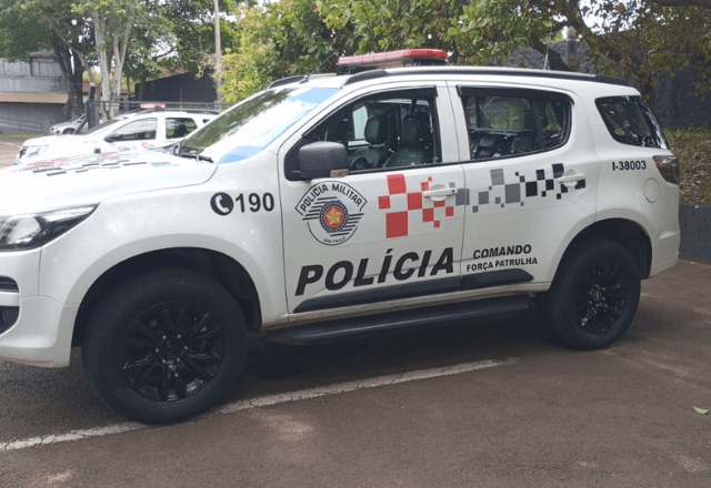 Imagem da notícia: Mulher simula pedido de pizza ao 190 e é salva pela PM Imagem da notícia: Mulher simula pedido de pizza ao 190 e é salva pela PM