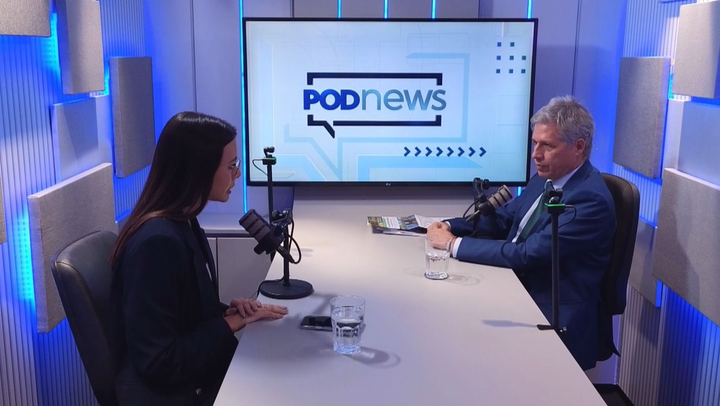Paulo Teixeira, ministro do Desenvolvimento Agrário, no Podnews | Reprodução