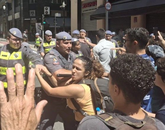 PM reprime ato com violência em São Paulo | Reprodução/ Amigos e Familiares dos Ferroviários
