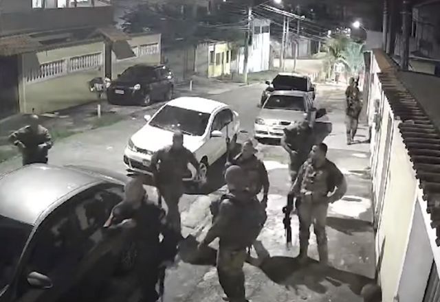 Policiais trocam tiros entre si por engano em operação no Rio de Janeiro